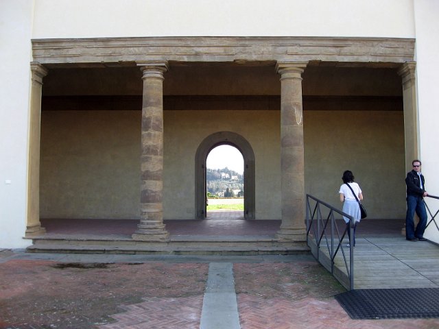 Fort Belvedere-05.JPG - The white plaster surfaces, set between angle stones in “pietra forte”, are pierced with windows and doors designed for “bel vedere”, the essence and meaning of the building.